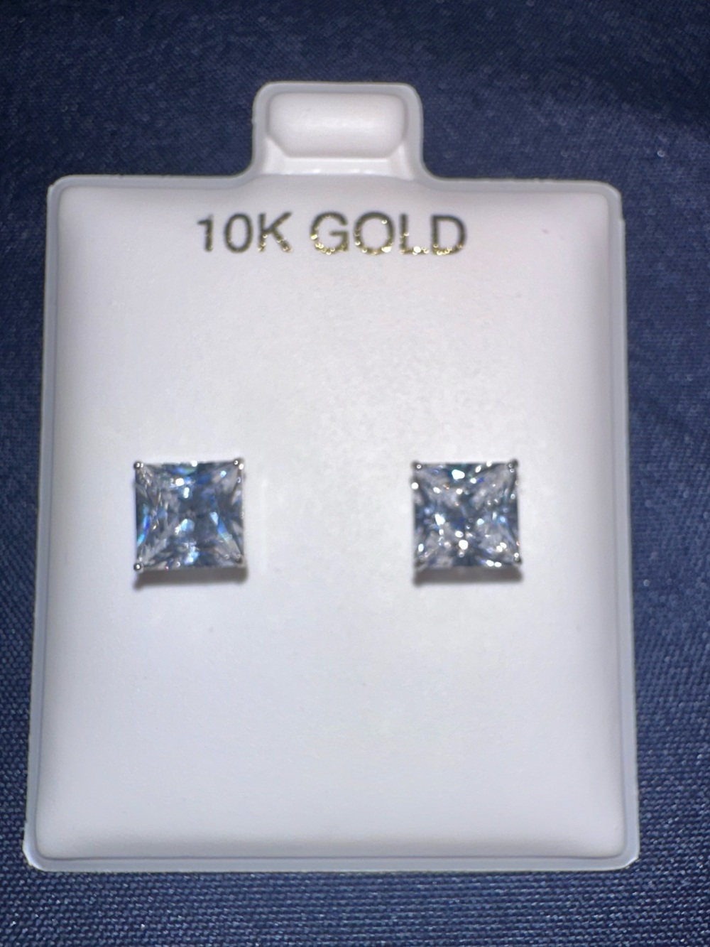 NWT 10K White Gold Princess Cut CZ Stud Earrings Square Solitaire Basket 10KT